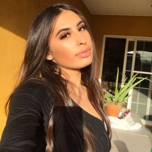 Meet your Posher, Dayanara